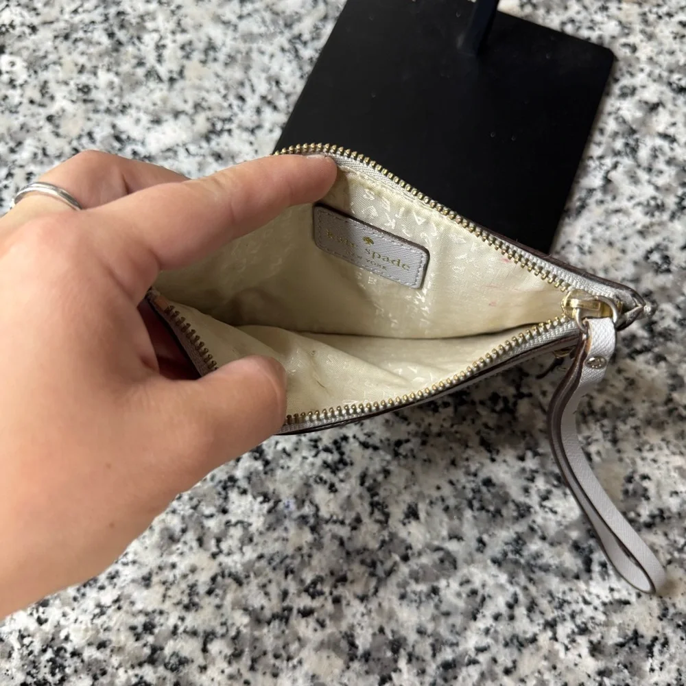 Kate Spade | Leather Wristlet Wallet Minimal
